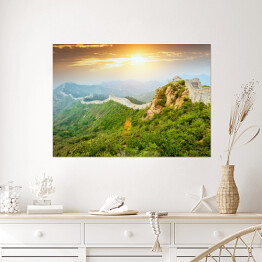 Plakat samoprzylepny Wspaniały Wielki Mur Chiński podczas zachodu słońca