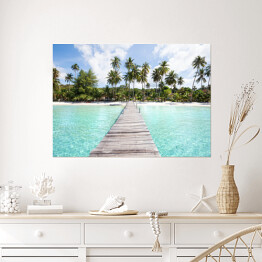 Plakat samoprzylepny Rajska plaża z turkusową wodą i drewnianym molo