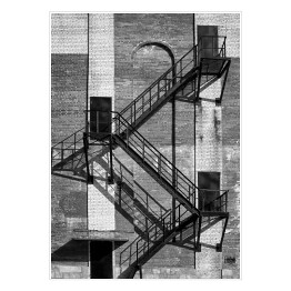 Plakat Stalowe schody na starym przemysłowym budynku 