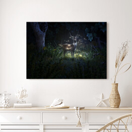 Obraz na płótnie Jeleń wśród świetlików w lesie nocą 
