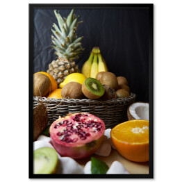 Plakat w ramie Owoce cytrusowe w wiklinowym koszu