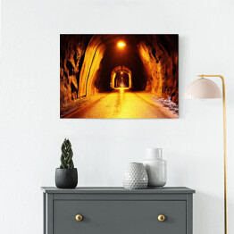 Obraz na płótnie Stara droga w tunelu
