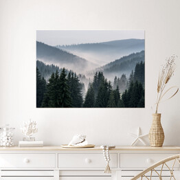Plakat Mglisty krajobraz - widok z gór na dolinę pokrytą mgłą